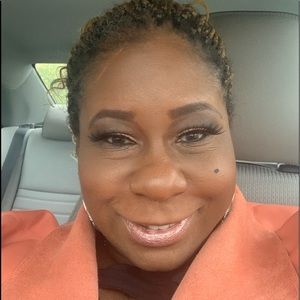 Meet your Posher, Georgette